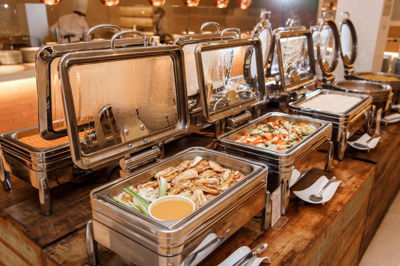 La Torre Resort All Inclusive Porto Seguro Ngoại thất bức ảnh A chafing dish buffet